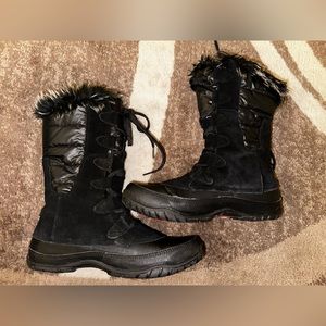 Shiny TNF Black ‘The North Face’ Women’s Nuptse Purna Outdoor Boots, Size 8